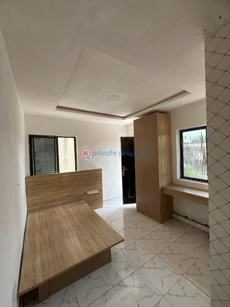 1 bedroom Flat & Apartment For Sale Yaba Lagos - 3