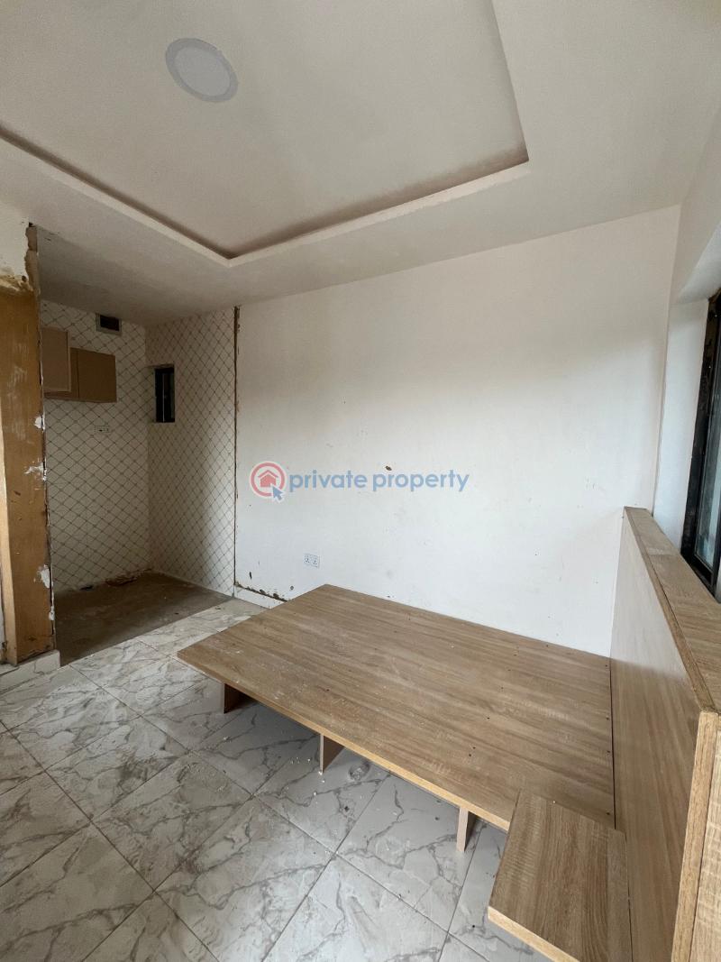 1 bedroom Flat & Apartment For Sale Yaba Lagos - 1