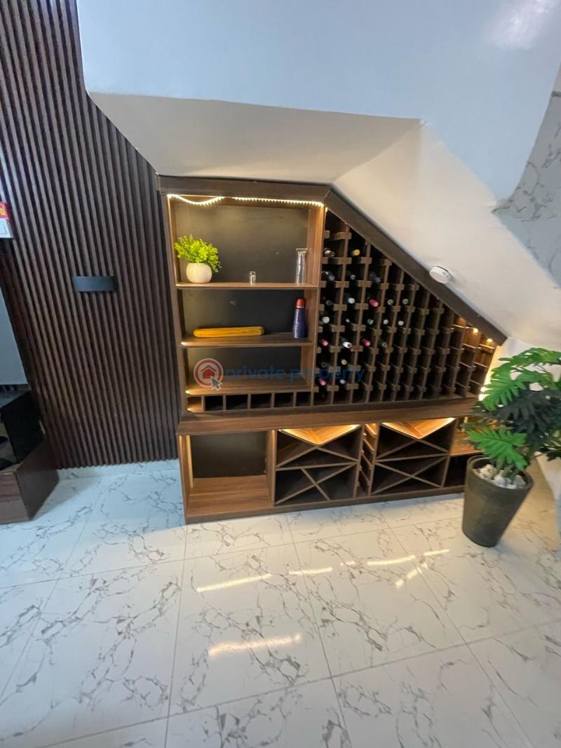 1 bedroom Studio Apartment For Rent Along Lekki Expressway Lagos - 7