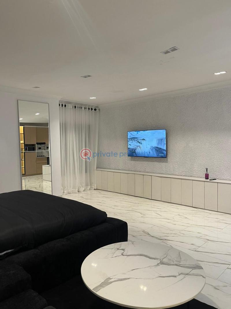 Studio apartment with pool&gym - 8 1 bedroom Studio Apartment Short let Lekki Lagos - 8