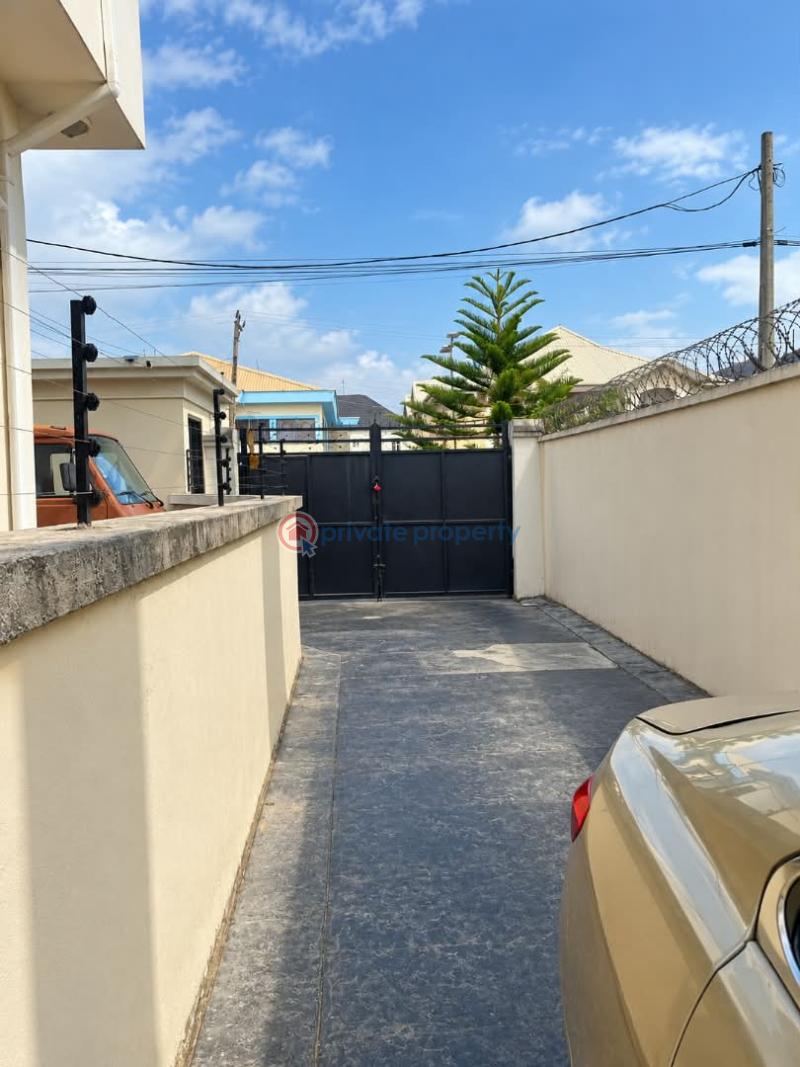 Studio Apartment For Rent Ikota Villa Ikota Lekki Lagos - 4