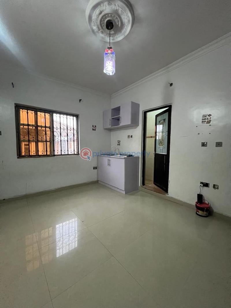 1 bedroom Self Contain For Rent Skymall Sangotedo Lagos - 4