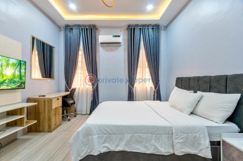 Studio shortlet in ikota gra - 4 1 bedroom Studio Apartment Short let Ikota Lekki Lagos - 4
