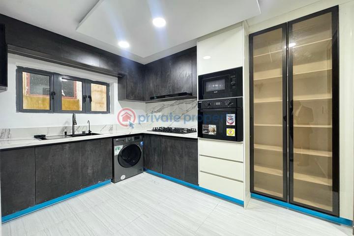 Stunning 2 and 3 bedroom apartment with swimming pool and gym - 4 2 bedroom Block Of Flats For Sale Ikate Elegushi Lekki Lagos - 4