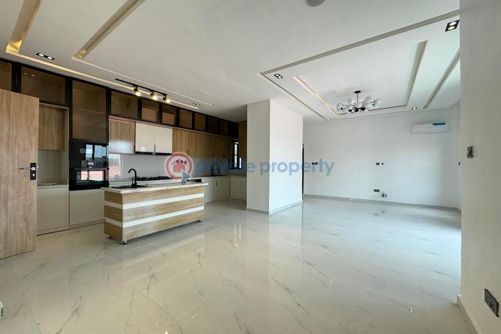 Stunning 2 bedroom flat with swimming pool, gym and elevator - 2 2 bedroom Block Of Flats For Sale Ikate Elegushi Lekki Lagos - 2