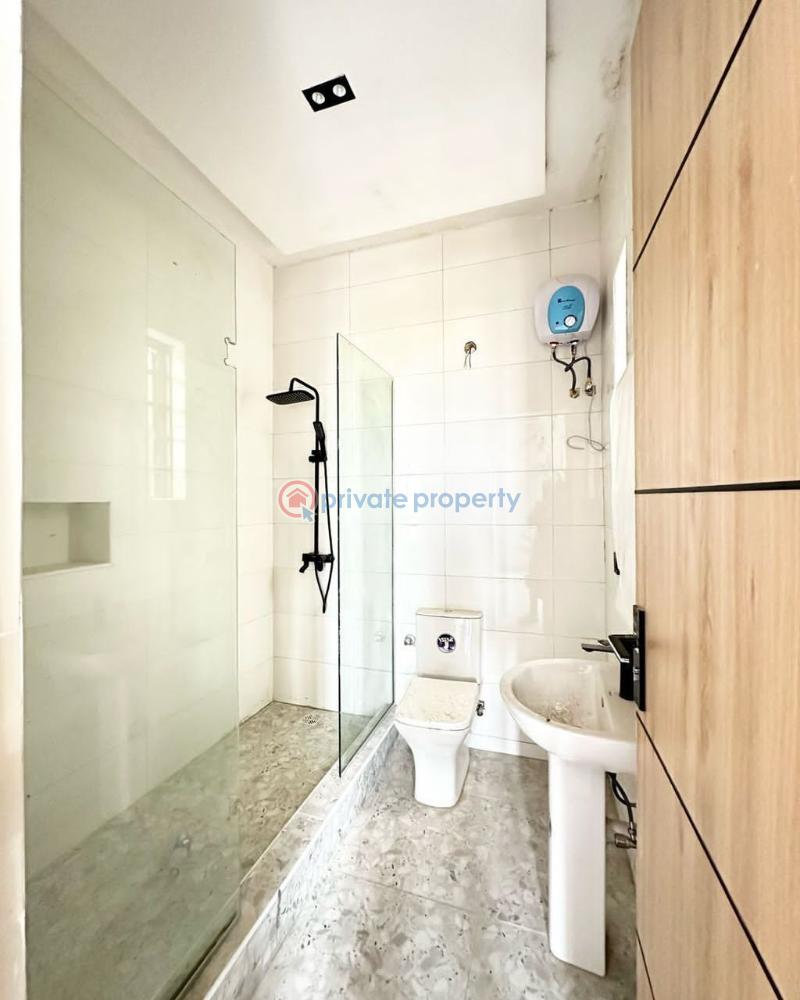 2 bedroom Block Of Flats For Rent Ikate Lagos Island  - 4