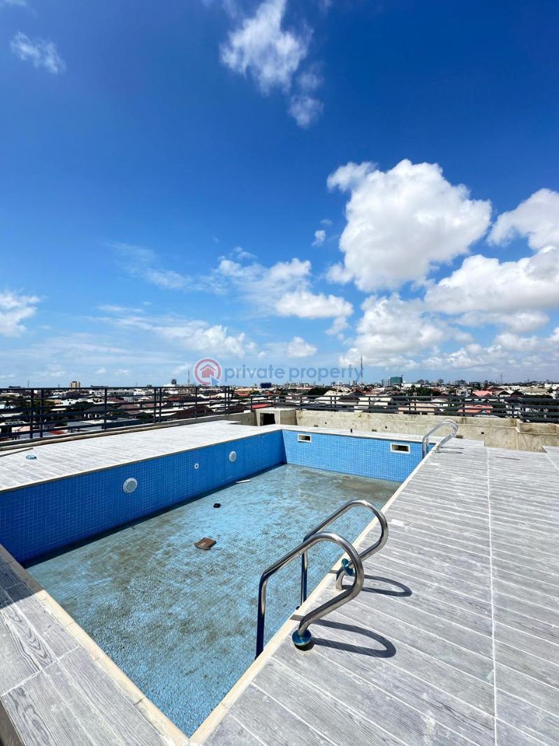 Stunning 3 bedroom apartment with swimming pool & bq. - 4 3 bedroom Block Of Flats For Sale Lekki Phase 1 Lagos - 4