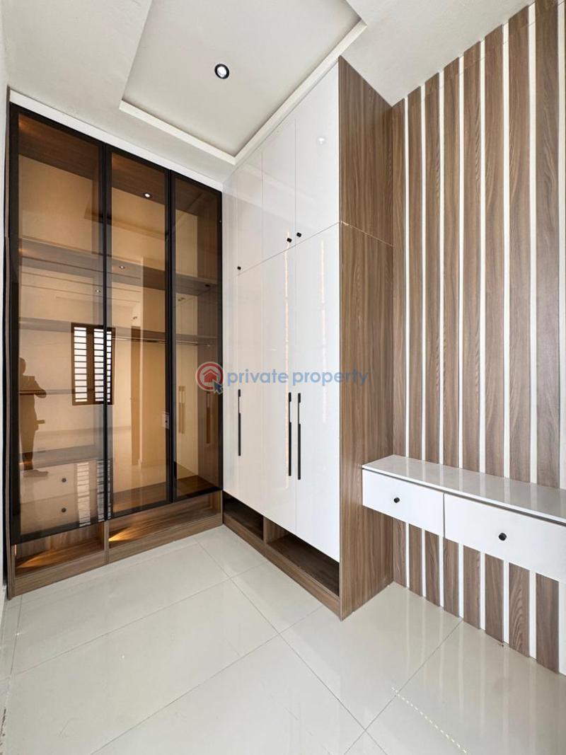 Stunning 4  bedroom detached duplex with a bq  for sale with a private compound - 9 4 bedroom Detached Duplex For Sale Ajah Lagos - 9