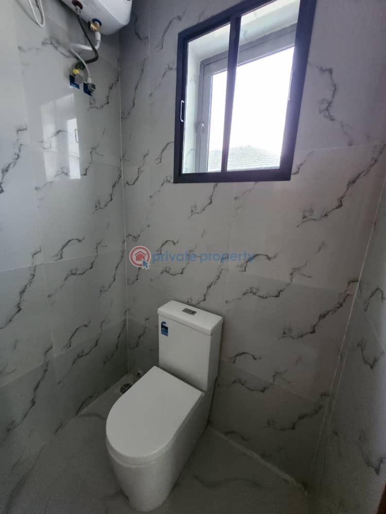 Stunning 4 bedroom detached house with ample parking ( 8 cars) - 22 4 bedroom Detached Duplex For Sale Royal Gardens Estate Lekki Expressway Lagos - 22