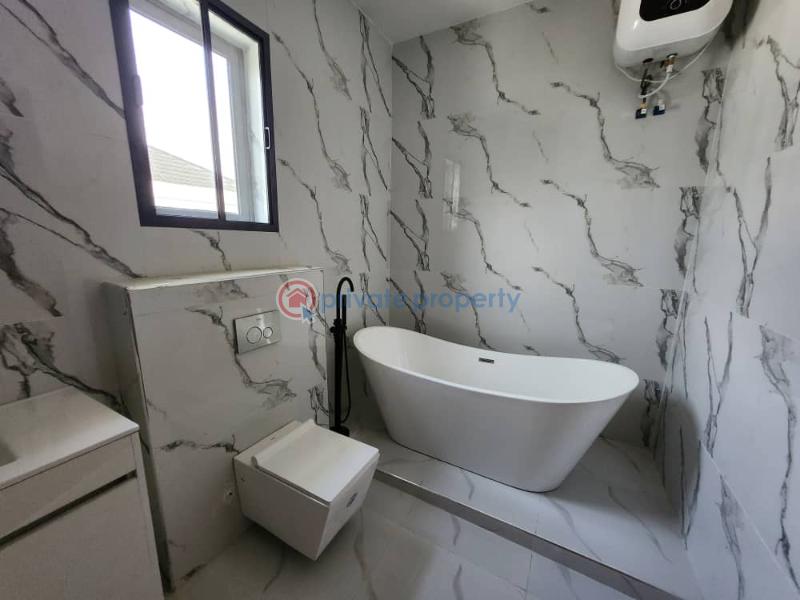 Stunning 4 bedroom detached house with ample parking ( 8 cars) - 5 4 bedroom Detached Duplex For Sale Royal Gardens Estate Lekki Expressway Lagos - 5