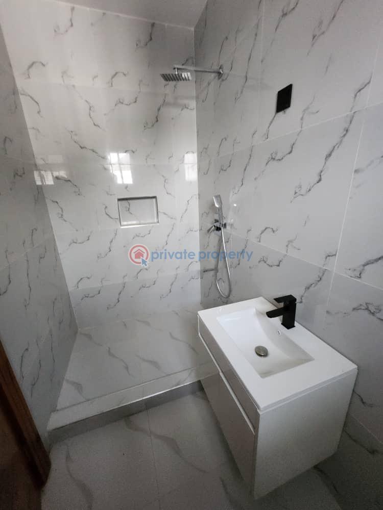 Stunning 4 bedroom detached house with ample parking ( 8 cars) - 15 4 bedroom Detached Duplex For Sale Royal Gardens Estate Lekki Expressway Lagos - 15