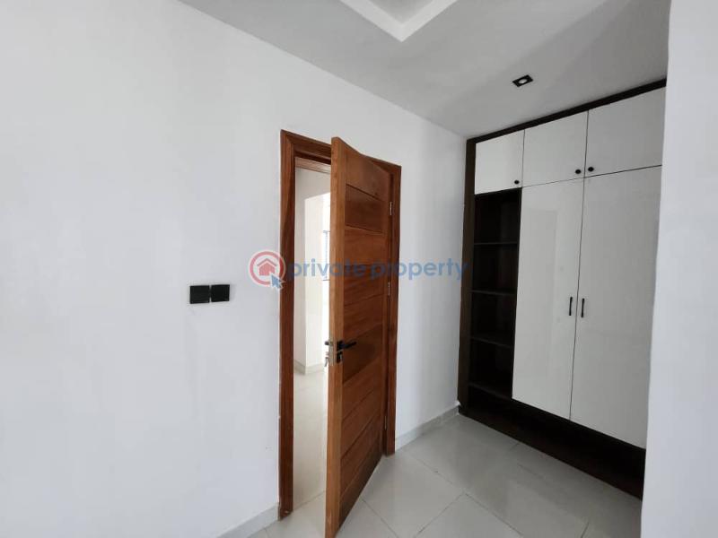 Stunning 4 bedroom detached house with ample parking ( 8 cars) - 19 4 bedroom Detached Duplex For Sale Royal Gardens Estate Lekki Expressway Lagos - 19