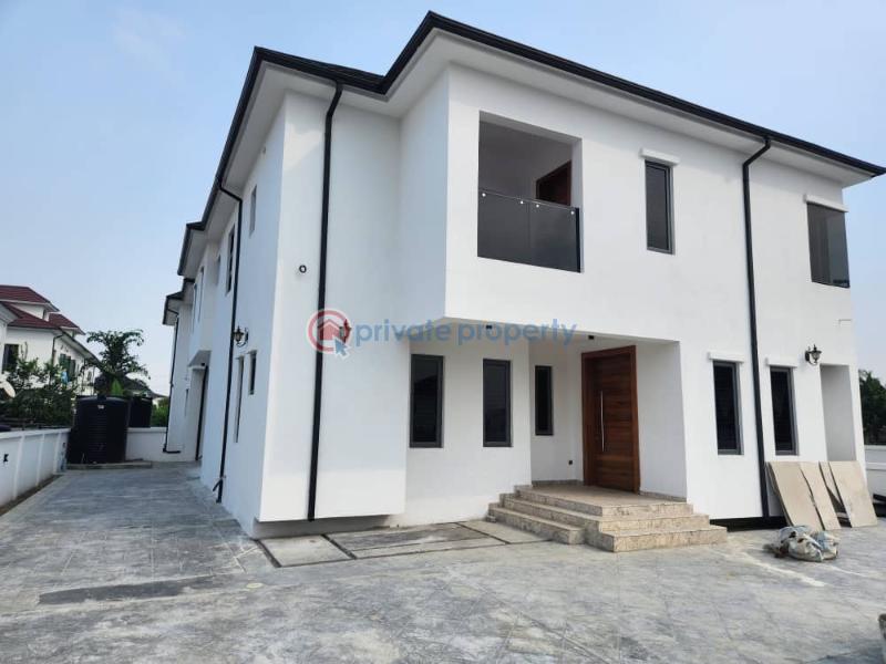 Stunning 4 bedroom detached house with ample parking ( 8 cars) - 6 4 bedroom Detached Duplex For Sale Royal Gardens Estate Lekki Expressway Lagos - 6