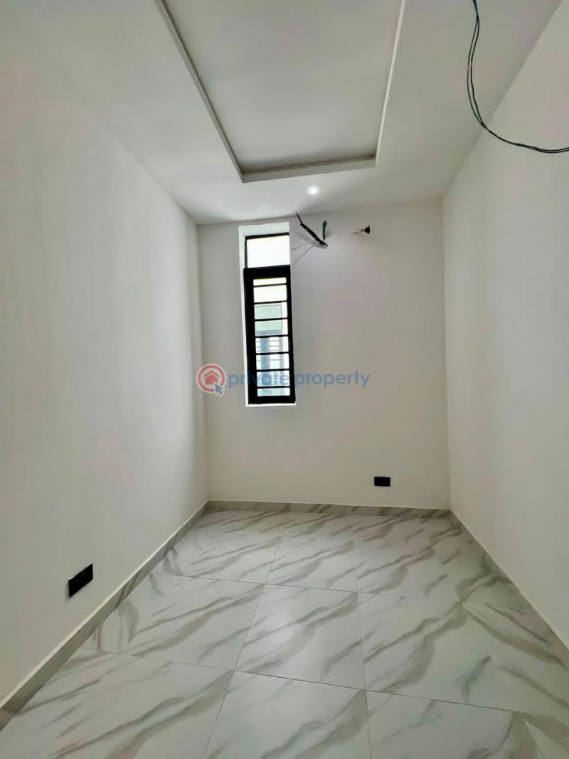 5 bedroom Detached Duplex For Sale Chevron Drive Lekki Lagos - 4