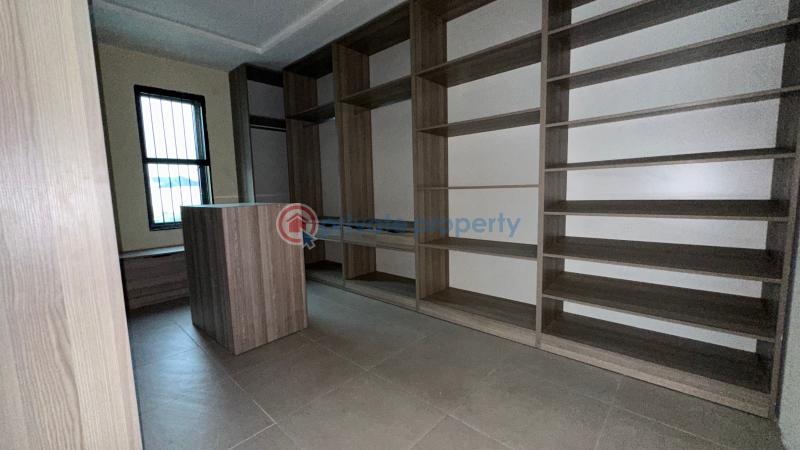 Stunning 4 bedroom house with swimming pool in royal gardens estate, lekki - 14 4 bedroom House For Sale Along Lekki Expressway Lagos - 14