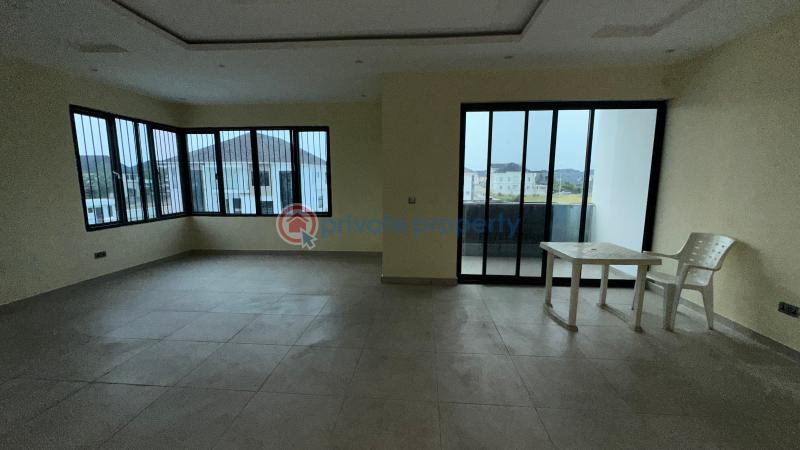 Stunning 4 bedroom house with swimming pool in royal gardens estate, lekki - 12 4 bedroom House For Sale Along Lekki Expressway Lagos - 12