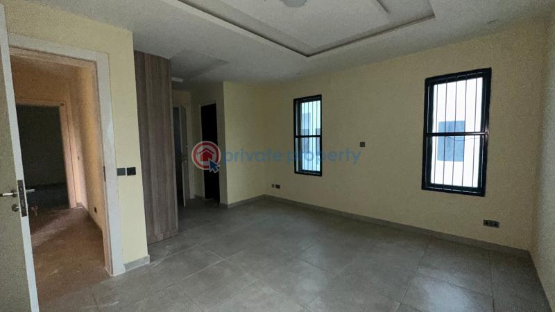 Stunning 4 bedroom house with swimming pool in royal gardens estate, lekki - 10 4 bedroom House For Sale Along Lekki Expressway Lagos - 10