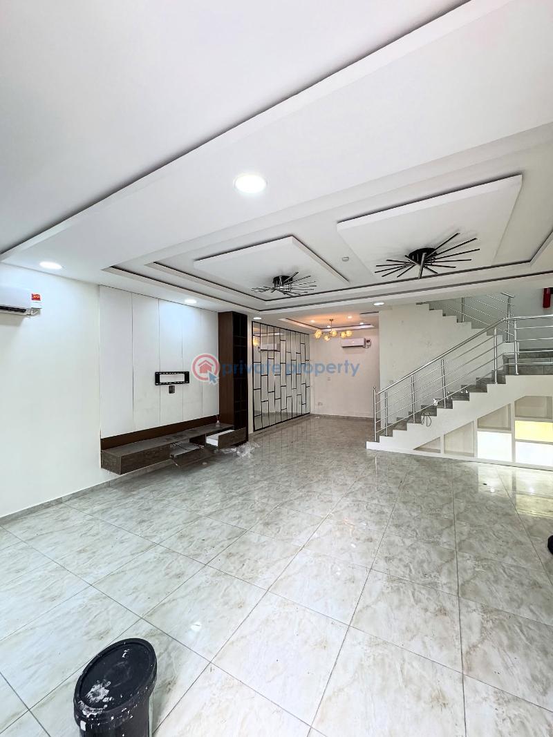 4 bedroom Terrace For Sale Oniru Victoria Island Lagos - 1