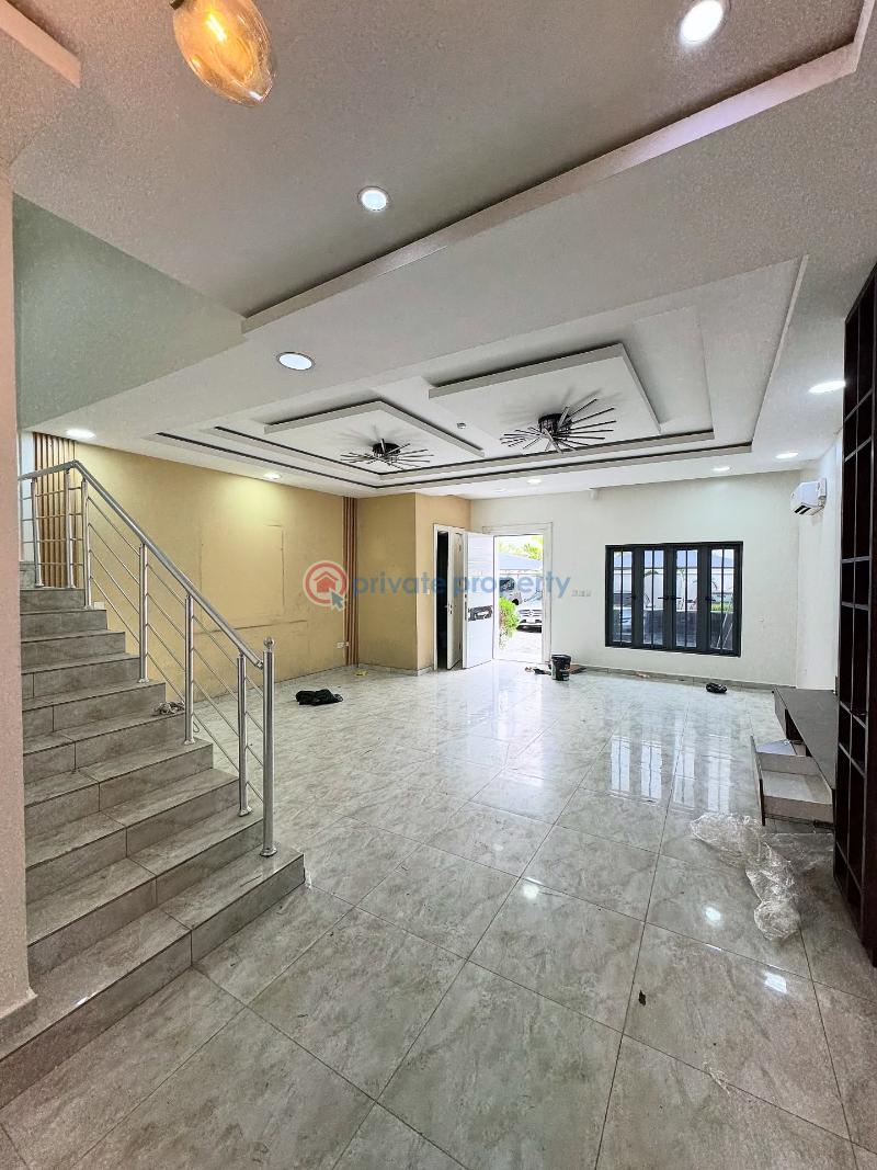 4 bedroom Terrace For Sale Oniru Victoria Island Lagos - 5