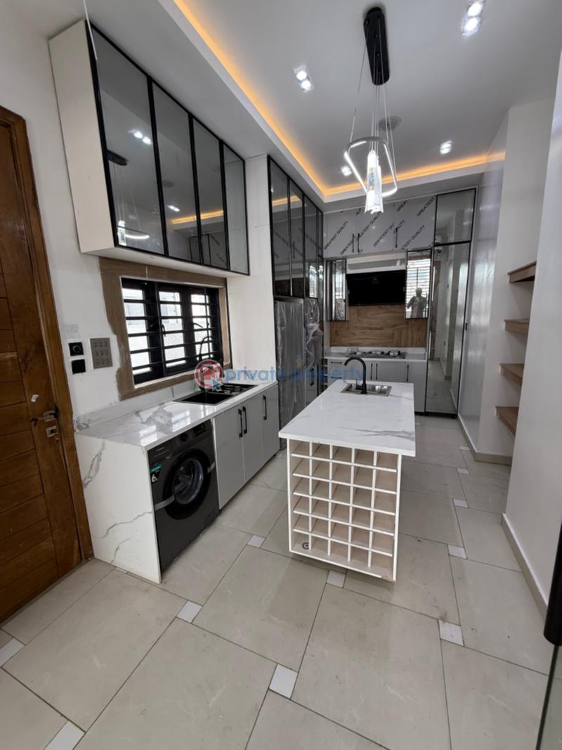 4 bedroom Detached Duplex For Sale Orchid Road Lekki Lagos Lekki Expressway Lagos - 4