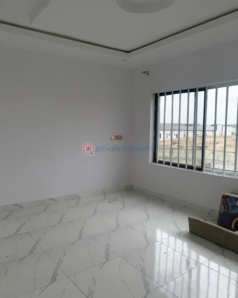 4 bedroom House For Rent Orchid Road Lekki Lagos - 4