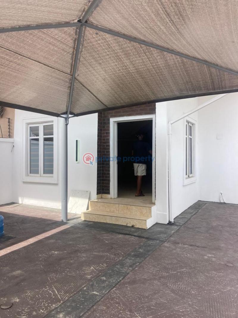 4 bedroom Semi detached Duplex For Sale Chevron Drive Lekki Lagos - 2