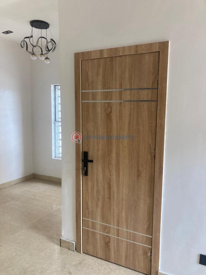 4 bedroom Semi detached Duplex For Sale Chevron Drive Lekki Lagos - 3