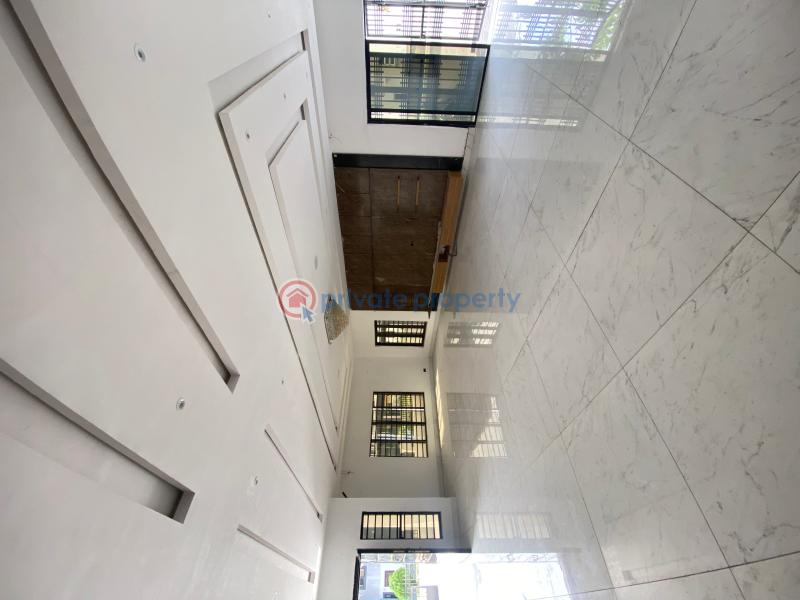 Stunning 5 bed duplex with spacious compound - 22 5 bedroom Detached Duplex For Sale Royal Garden Ajah Lagos - 22