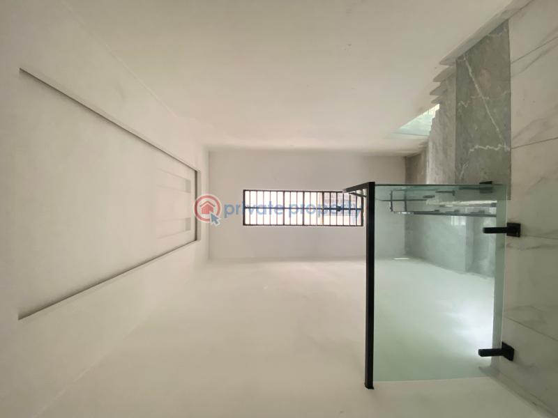 Stunning 5 bed duplex with spacious compound - 29 5 bedroom Detached Duplex For Sale Royal Garden Ajah Lagos - 29