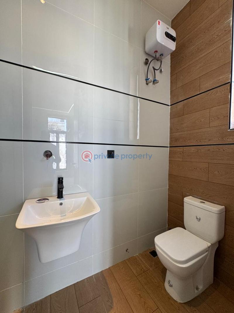 5 bedroom Detached Duplex For Sale Orchid Road Lekki Lagos - 19
