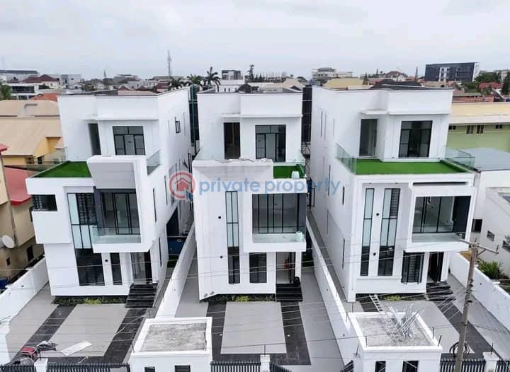 5 bedroom Detached Duplex For Sale Lekki Phase 1 Lagos