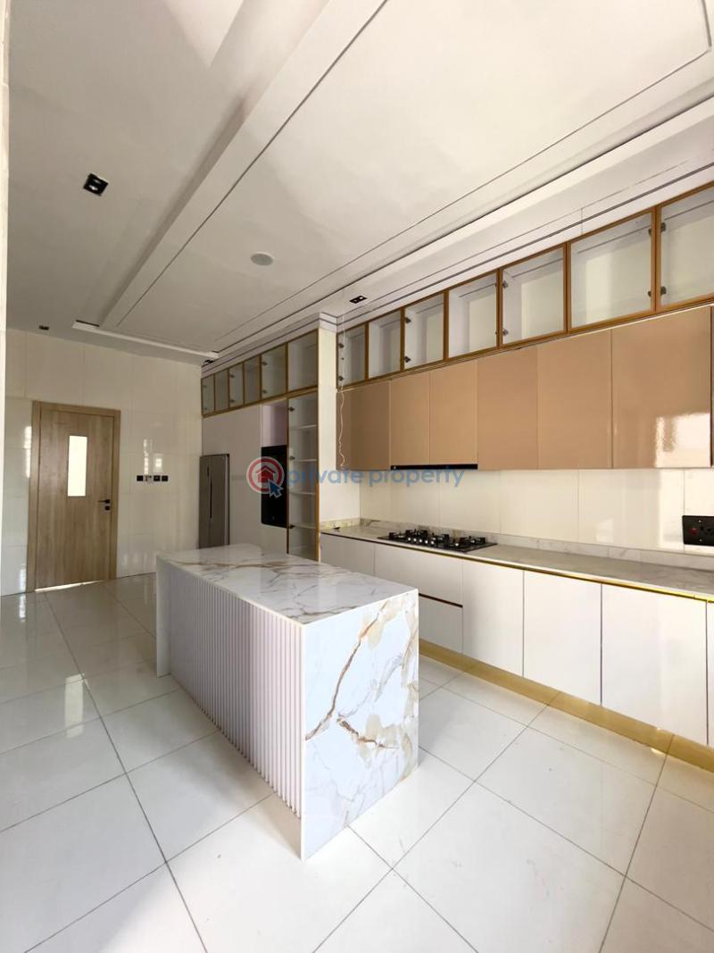 5 bedroom Detached Duplex For Sale Victoria Garden City Lekki Lagos - 3