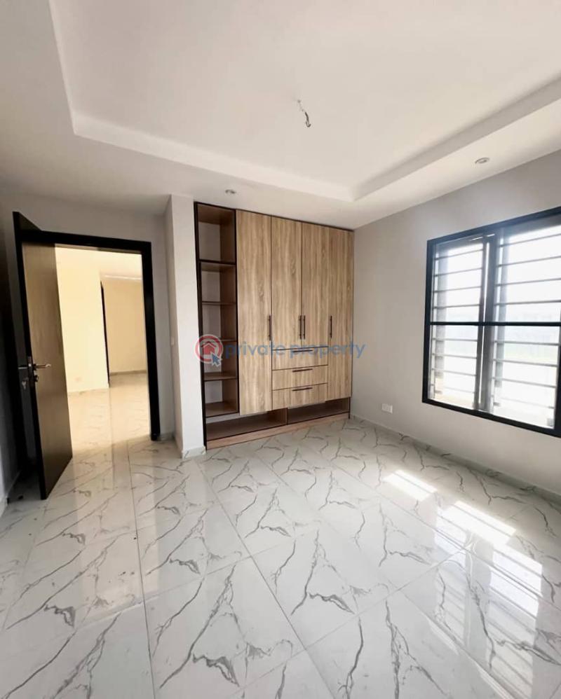 5 bedroom Detached Duplex For Sale Beach Front Estate, Ikate & Osapa, Lekki, Lagos. Osapa Lekki Lagos - 8