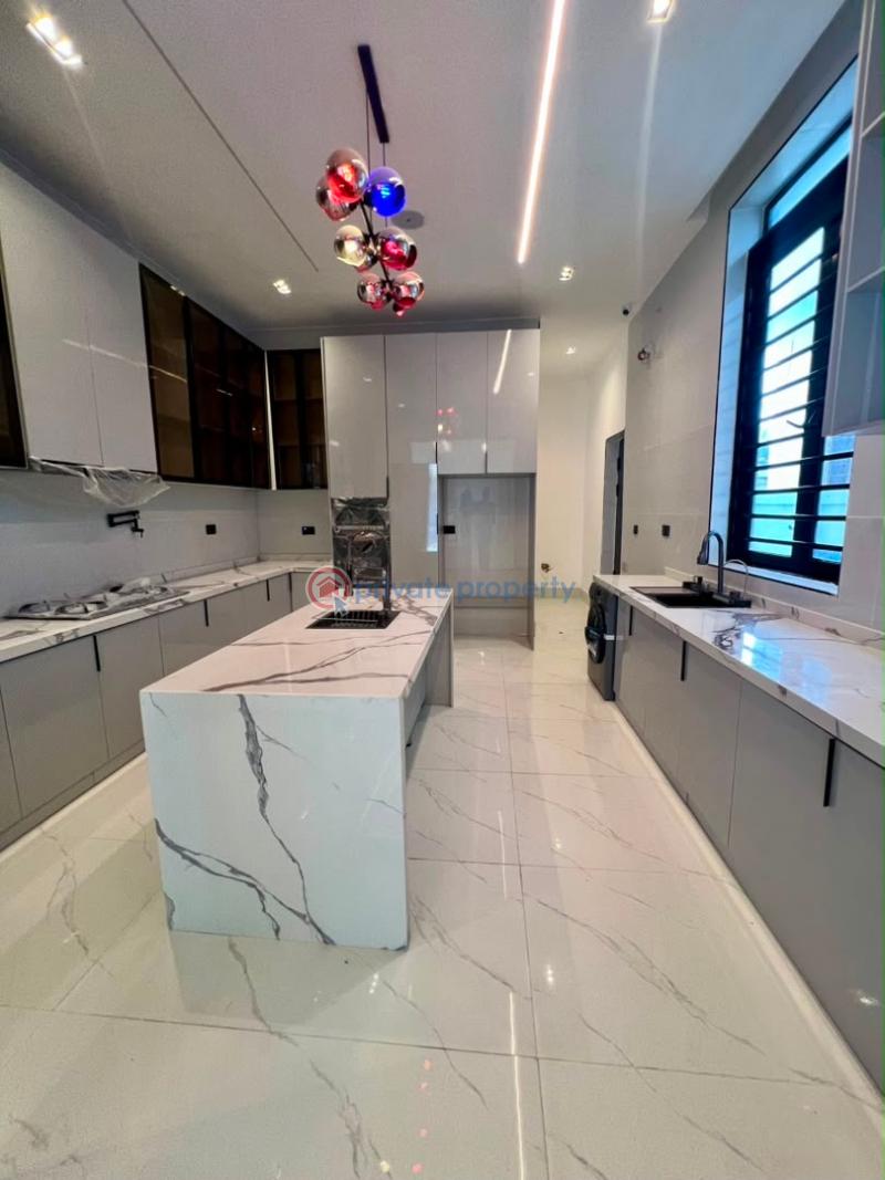 5 bedroom Detached Duplex For Sale Chevron Lekki Lagos - 9