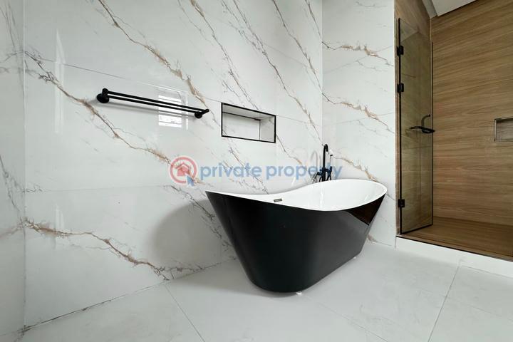 Stunning 5 bedroom detached house with swimming pool and bq - 25 5 bedroom Detached Duplex For Sale Victoria Garden City Lekki Lagos - 25