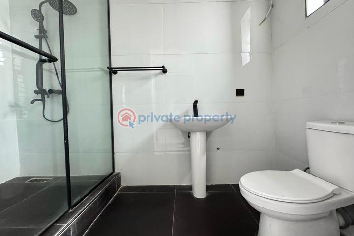 Stunning 5 bedroom detached house with swimming pool and bq - 17 5 bedroom Detached Duplex For Sale Victoria Garden City Lekki Lagos - 17