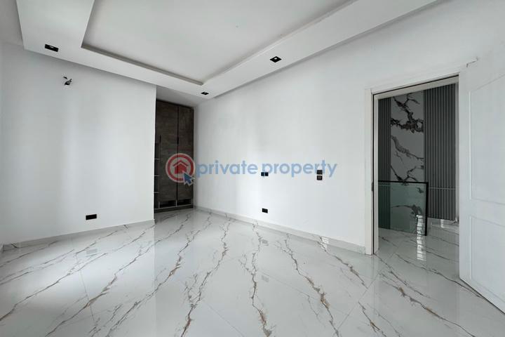 Stunning 5 bedroom detached house with swimming pool and bq - 9 5 bedroom Detached Duplex For Sale Victoria Garden City Lekki Lagos - 9