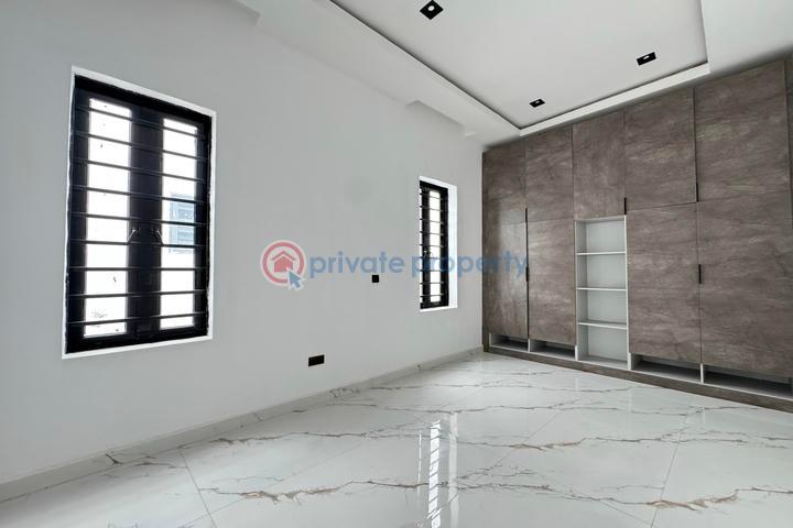 Stunning 5 bedroom detached house with swimming pool and bq - 16 5 bedroom Detached Duplex For Sale Victoria Garden City Lekki Lagos - 16
