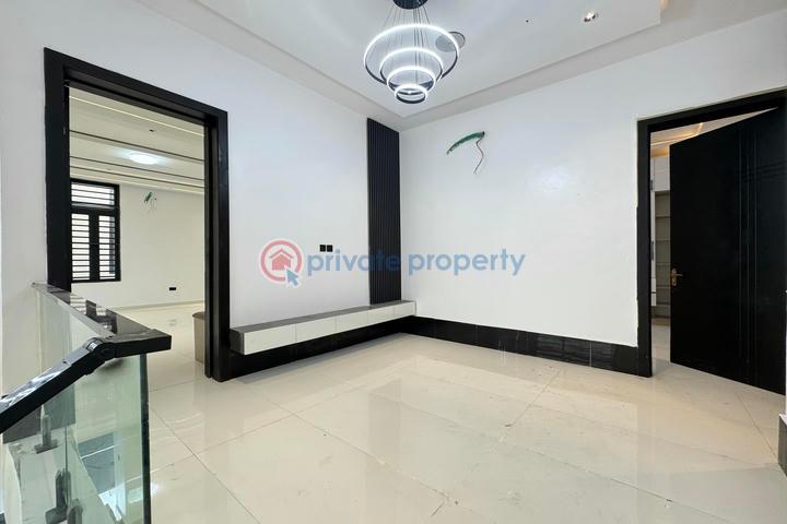 Stunning 5 bedroom detached house with swimming pool and bq - 10 5 bedroom Detached Duplex For Sale Ajah Lagos - 10