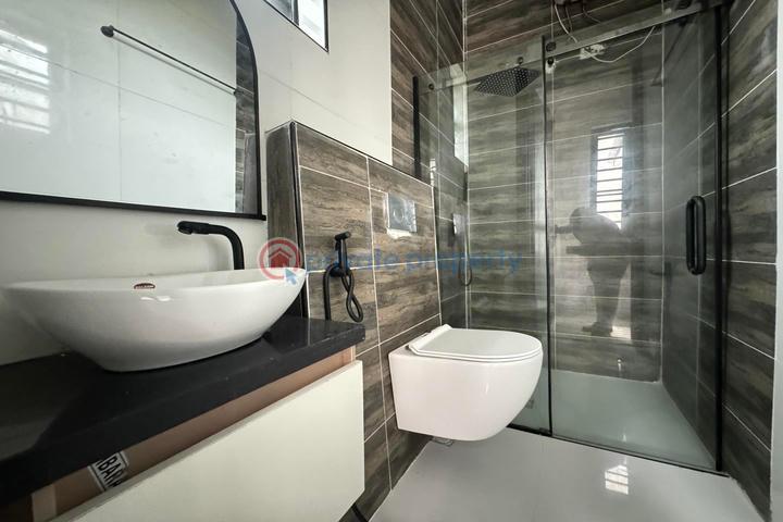 Stunning 5 bedroom detached house with swimming pool and bq - 22 5 bedroom Detached Duplex For Sale Ajah Lagos - 22