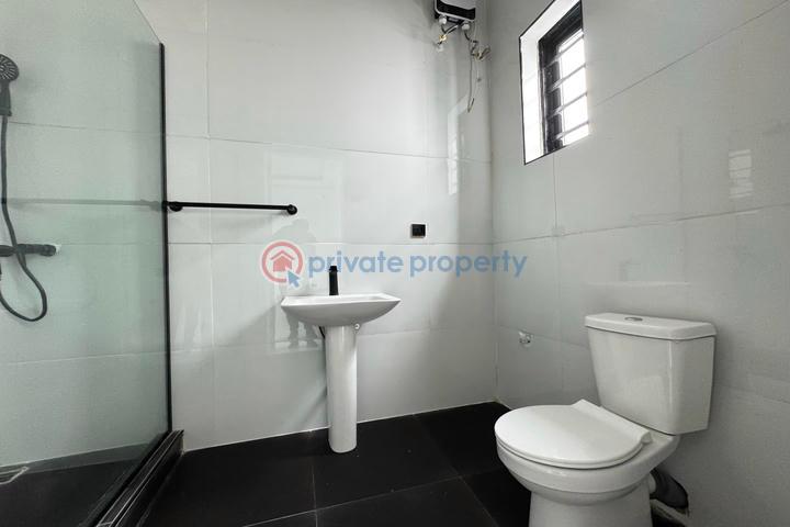 Stunning 5 bedroom detached house with swimming pool and bq - 11 5 bedroom Detached Duplex For Sale Victoria Garden City Lekki Lagos - 11