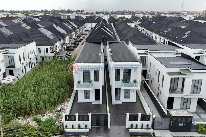 Stunning 5 bedroom detached house with swimming pool and bq - 0 5 bedroom Detached Duplex For Sale Victoria Garden City Lekki Lagos - 0