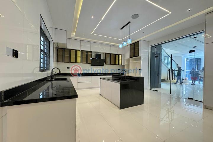 Stunning 5 bedroom detached house with swimming pool and bq - 4 5 bedroom Detached Duplex For Sale Ajah Lagos - 4