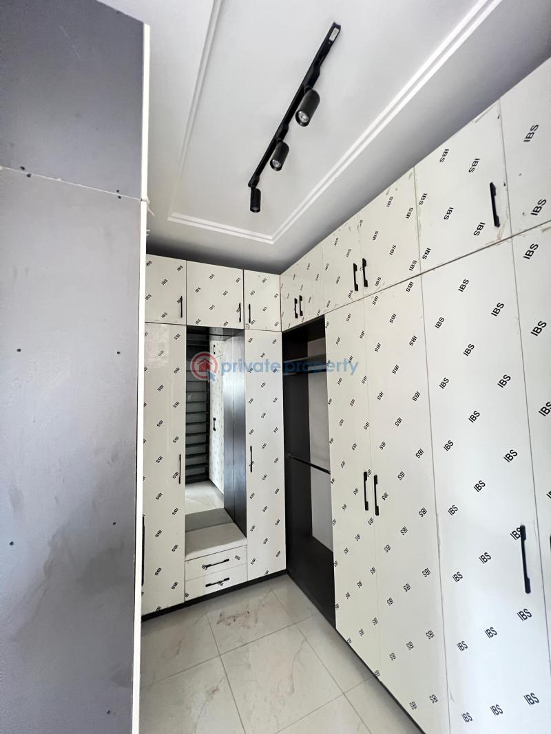 5 bedroom Duplex For Sale Magodo Phase 2 Estate Berger Ojodu Lagos - 9