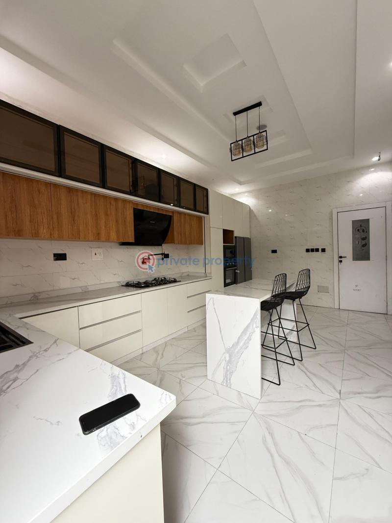 5 bedroom Detached Duplex For Sale Chevron Drive Lekki Lagos - 2