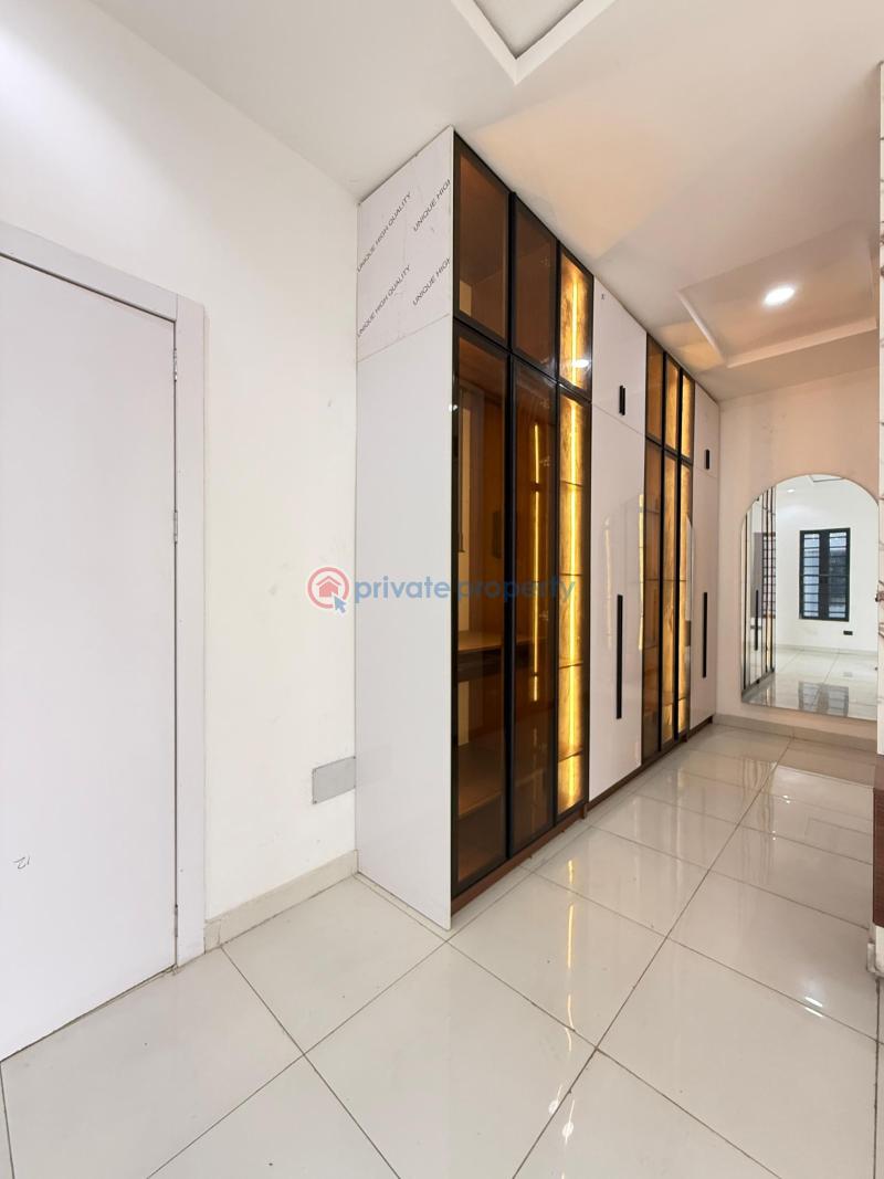 5 bedroom Detached Duplex For Sale Chevron Drive Lekki Lagos - 11