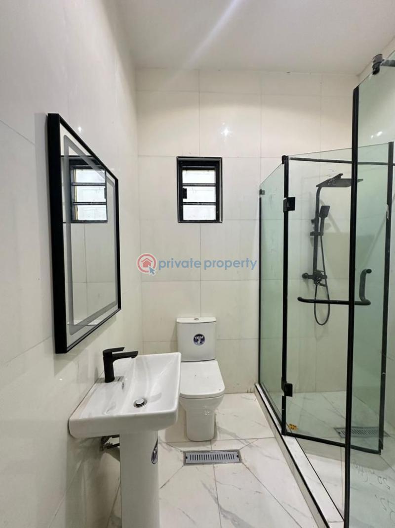 5 bedroom Detached Duplex For Sale Chevron Drive Lekki Lagos - 1