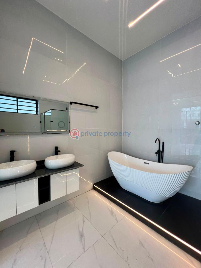 5 bedroom Detached Duplex For Sale Chevron Drive Lekki Lagos - 12