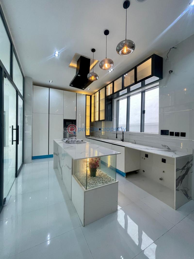 5 bedroom Detached Duplex For Sale Osapa Lekki Lagos - 11