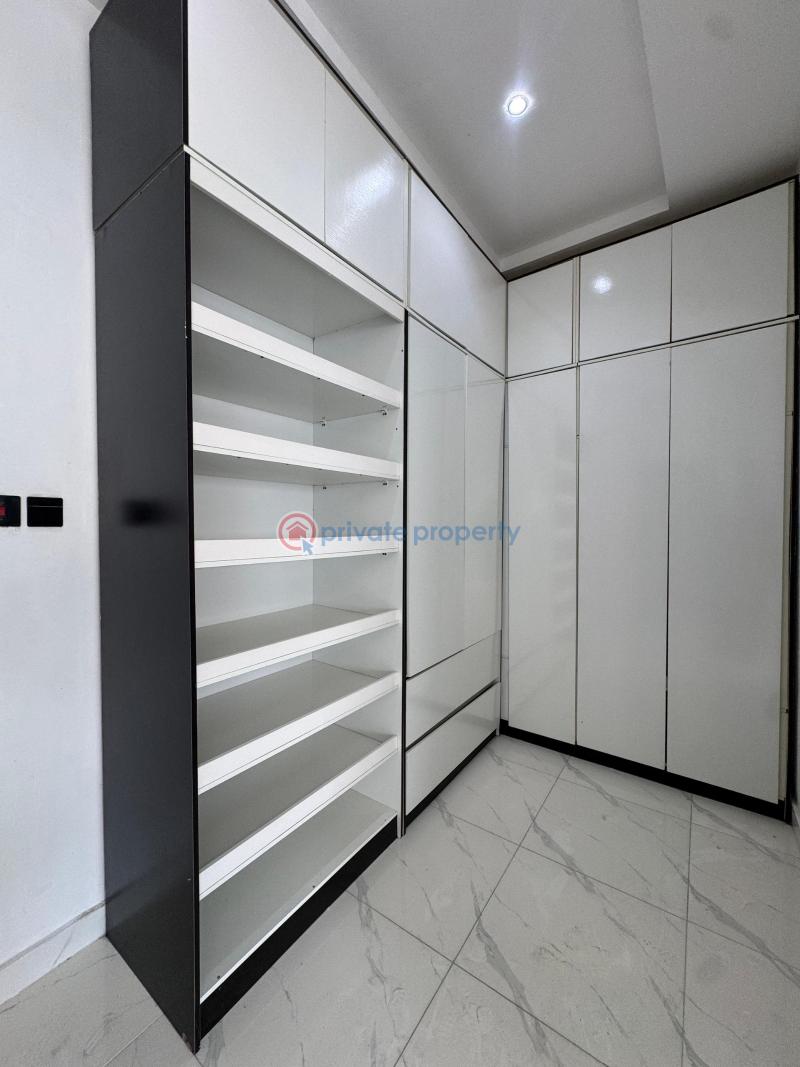 5 bedroom Semi detached Duplex For Sale Ologolo Lekki Lagos - 13